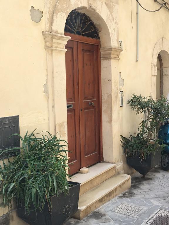 Sanmartinoortigia Apartments Сиракузы Экстерьер фото
